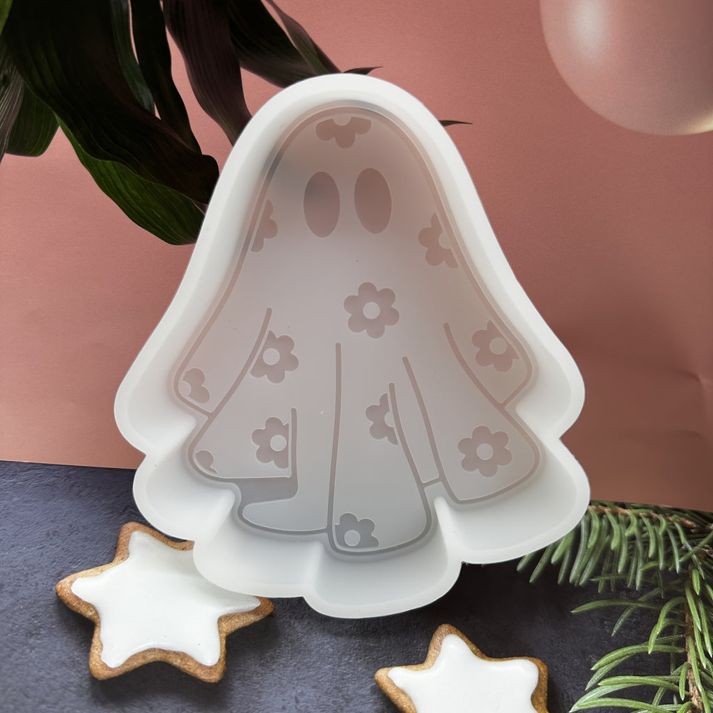 1pc of Floral Dress Little Ghost Shaped Car Air Freshener Silicone Mold, Handmade Resin Drip Mold, Silicone Mold for Candles, Air Fresheners, And Soap